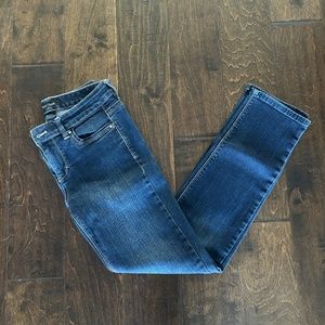 White House Black Market